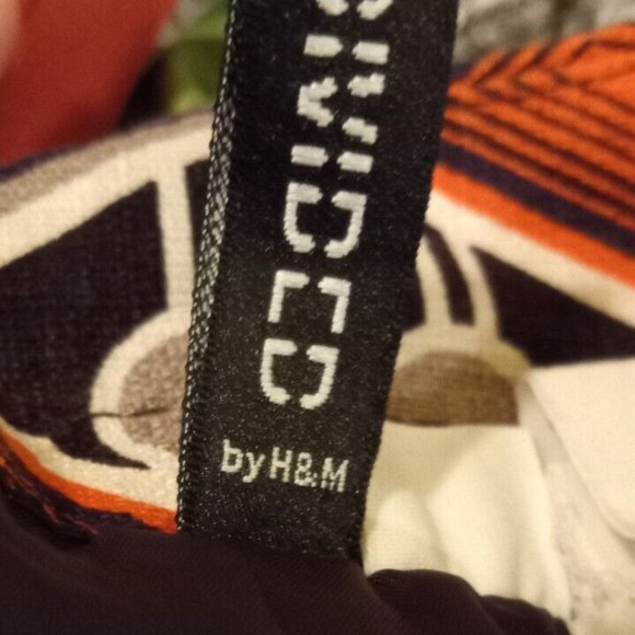 H & M MINI SKIRT Divided  womans retro look orange geometric design size 12 - Picture 5 of 6